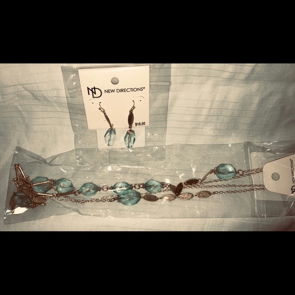 ‼️Bundle & Save‼️ NEW DIRECTIONS Set NWT - Picture 6 of 8